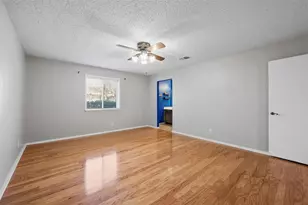 1721 High Ridge Rd, Benbrook, TX 76126 - Photo 17