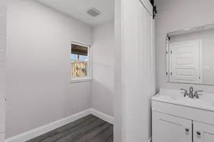 2435 Sharon St, Dallas, TX 75211 - Photo 25