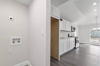 2435 Sharon Street, Dallas, TX 75211 - Photo 9