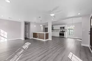 2435 Sharon St, Dallas, TX 75211 - Photo 3