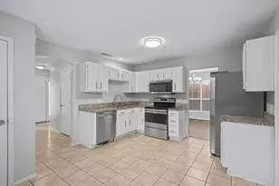 1205 Shakleford Cir, Cedar Hill, TX 75104 - Photo 9