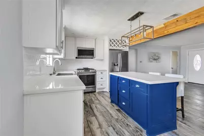 2848 Azalea Lane, Groves, TX 77619 - Photo 9