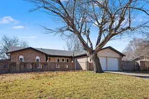 2002 Cottie Ln, Arlington, TX 76010 - Photo 3