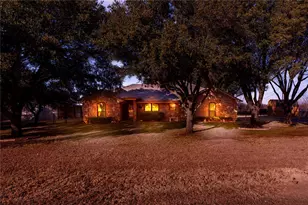 1716 Dove Ln, Crowley, TX 76036 - Photo 3