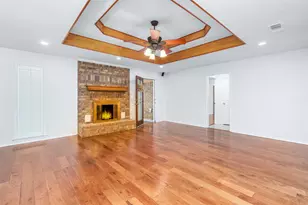 1716 Dove Ln, Crowley, TX 76036 - Photo 5