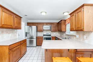 1716 Dove Ln, Crowley, TX 76036 - Photo 7