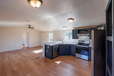 720 Jupiter Avenue, Granbury, TX 76049 - Photo 3