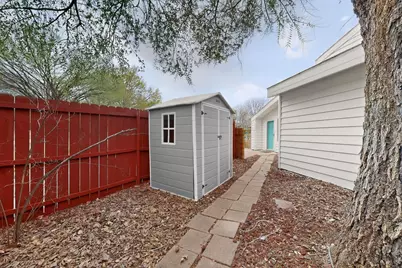 2407 Mustang Court, Lewisville, TX 75067 - Photo 39