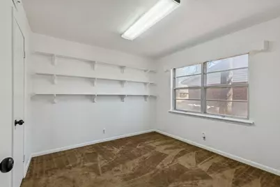 100 Oakhurst Drive, Hurst, TX 76053 - Photo 9