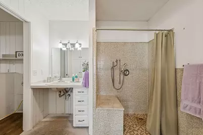 100 Oakhurst Drive, Hurst, TX 76053 - Photo 19