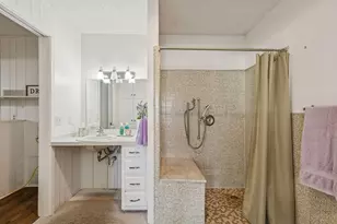 100 Oakhurst Dr, Hurst, TX 76053 - Photo 19