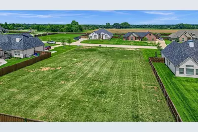 109 Chisolm Trail, Pottsboro, TX 75076 - Photo 3