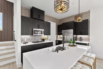 727 W 10th Street #109, Dallas, TX 75208 - Photo 5