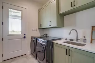 12404 Bella Italia Dr, Benbrook, TX 76126 - Photo 39