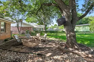 212 Glenn Dr, Hurst, TX 76053 - Photo 25