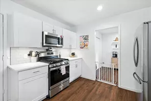 212 Glenn Dr, Hurst, TX 76053 - Photo 11