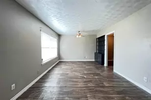 10263 Casa View Dr, Dallas, TX 75228 - Photo 3