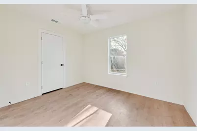 1553 Harris Court, Dallas, TX 75223 - Photo 11