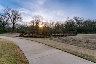 8957 Glendara Drive, North Richland Hills, TX 76182 - Photo 33