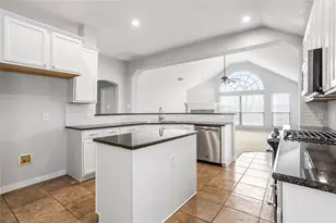 2235 Wildrose Dr, Little Elm, TX 75068 - Photo 11