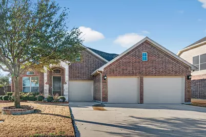 2931 Trail Lake Drive, Grand Prairie, TX 75054 - Photo 5