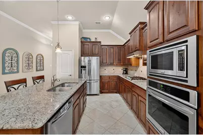 2931 Trail Lake Drive, Grand Prairie, TX 75054 - Photo 11