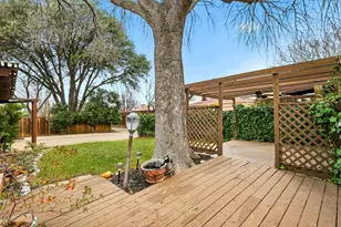 1311 Robincreek Cove, Lewisville, TX 75067 - Photo 37