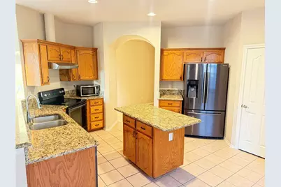 10605 Foothill Drive, Fort Worth, TX 76131 - Photo 5