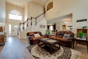 1405 Kingsbrook Cir, McKinney, TX 75072 - Photo 11