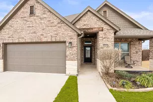 421 Monarch Wy, Justin, TX 76247 - Photo 3