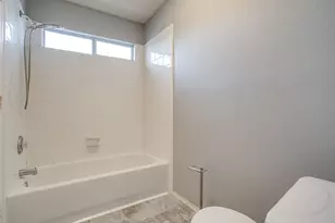 519 Deerwood Dr, Burleson, TX 76028 - Photo 35