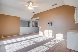 519 Deerwood Dr, Burleson, TX 76028 - Photo 25