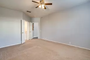 519 Deerwood Dr, Burleson, TX 76028 - Photo 19