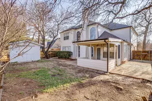 519 Deerwood Dr, Burleson, TX 76028 - Photo 37