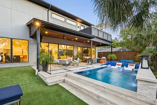 9733 Mixon Dr, Dallas, TX 75220 - Photo 27