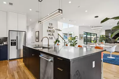 9733 Mixon Drive, Dallas, TX 75220 - Photo 7