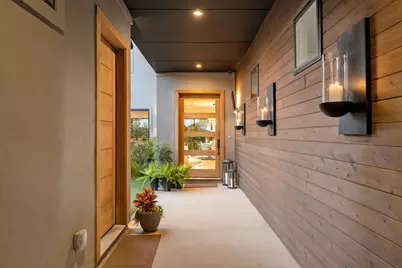 9733 Mixon Drive, Dallas, TX 75220 - Photo 21