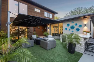 9733 Mixon Dr, Dallas, TX 75220 - Photo 23