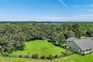 122 Comanche Dr, Gainesville, TX 76240 - Photo 1