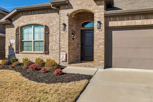 745 Key Deer Dr, Fort Worth, TX 76028 - Photo 5
