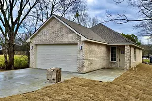 1227 Rosemary St, Greenville, TX 75401 - Photo 1