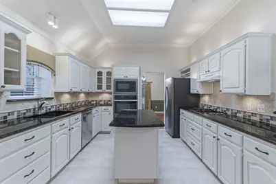 1613 Green Tree Drive, Hurst, TX 76054 - Photo 17