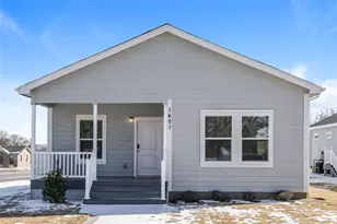 1950 E Maddox Ave, Fort Worth, TX 76104 - Photo 1