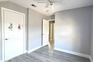 400 Buckskin Dr, Red Oak, TX 75154 - Photo 11