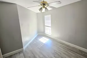 400 Buckskin Dr, Red Oak, TX 75154 - Photo 7