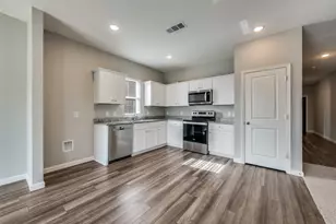 7 Winship Dr, Edgecliff Village, TX 76134 - Photo 3