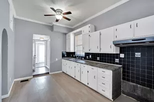 620 E Elm St, Hillsboro, TX 76645 - Photo 7