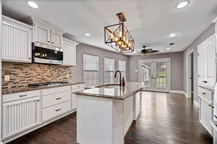 8406 Lakemont Dr, Dallas, TX 75209 - Photo 5