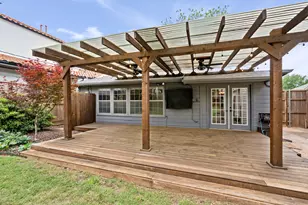 8406 Lakemont Dr, Dallas, TX 75209 - Photo 23