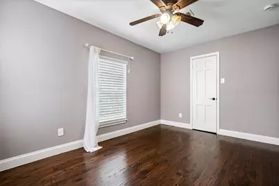 8406 Lakemont Drive, Dallas, TX 75209 - Photo 17